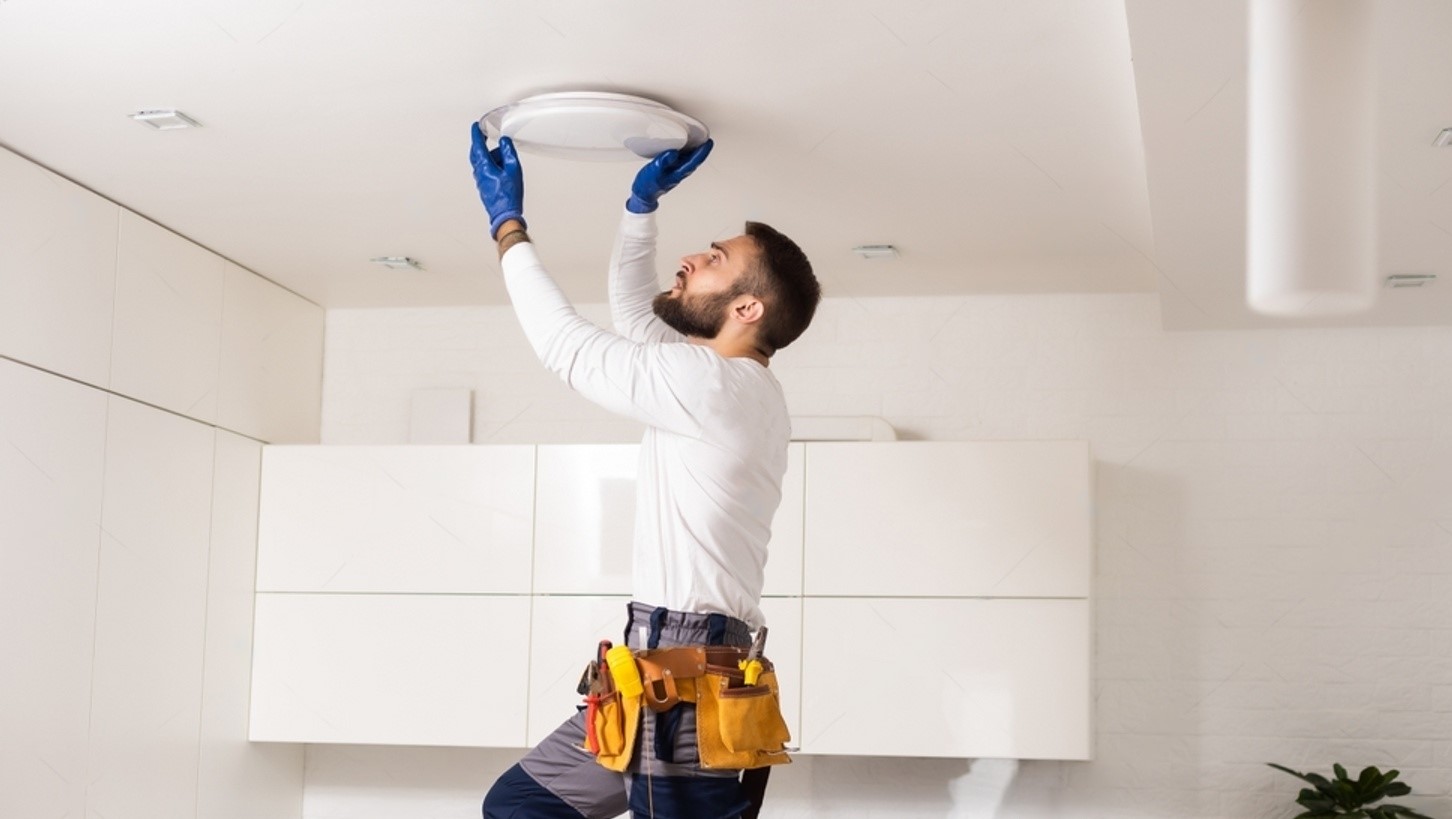 Instalaciones y Reparaciones Eléctricas y Electrónicas
